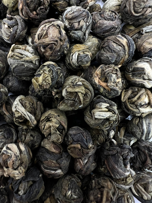 Jasmin White Dragon Pearls – 2025er Frühjahrstee