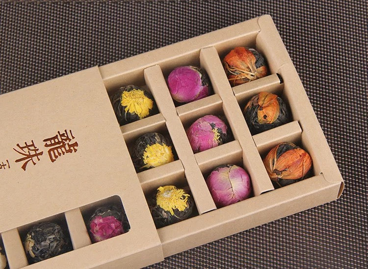 Exquisite Blumen-Drachenperlen Geschenkbox