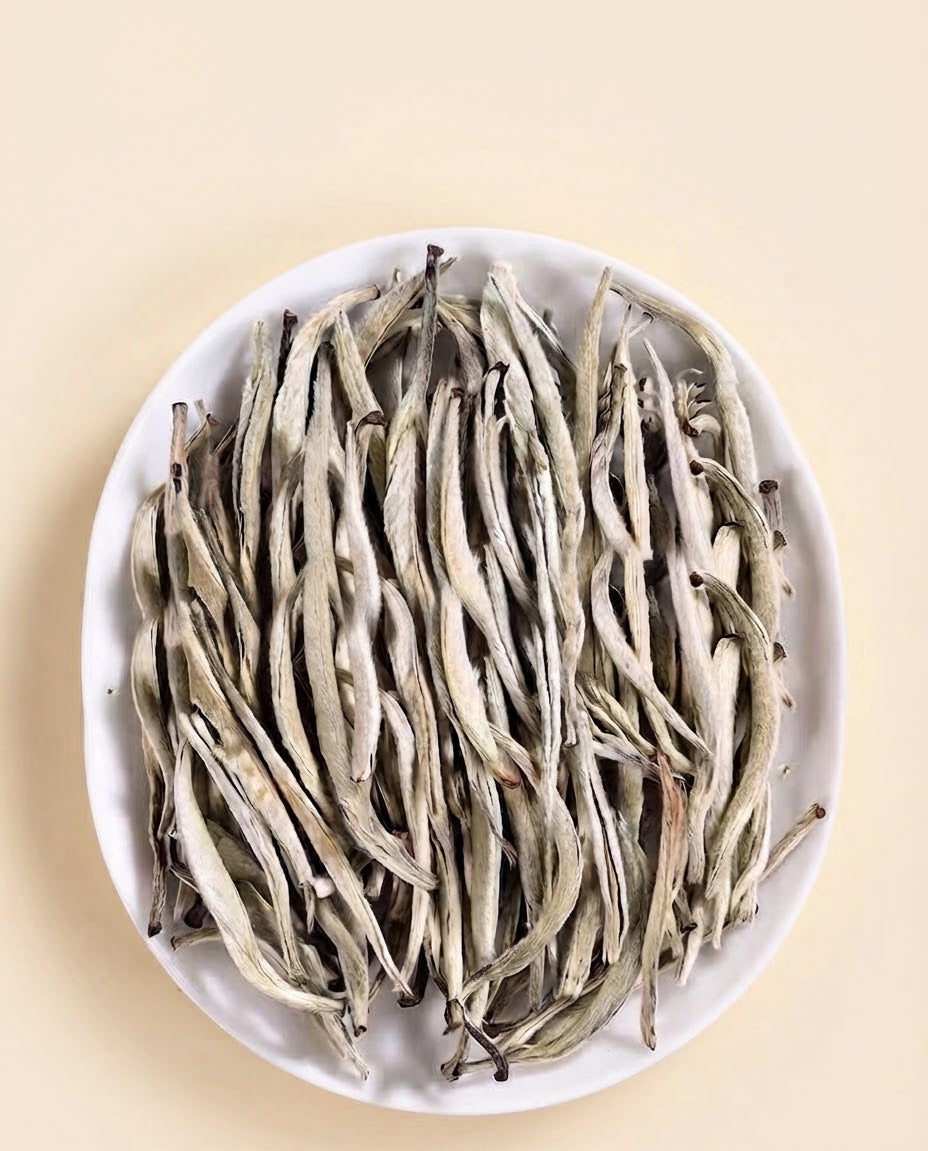 Yue Guang Bai